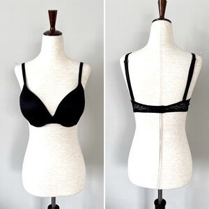 Like new! PINK Victoria’s Secret Leopard Print Lace Bra